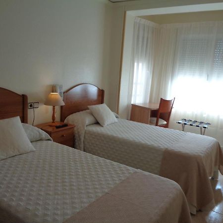 Hostal El Retiro Almoradi Luaran gambar