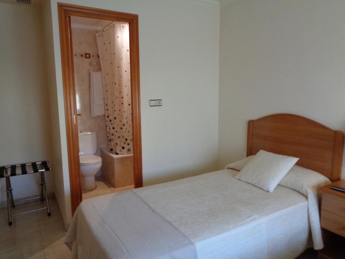 Hostal El Retiro Almoradi Luaran gambar