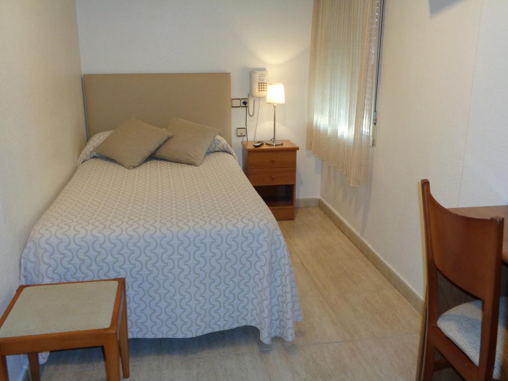 Hostal El Retiro Almoradi Luaran gambar